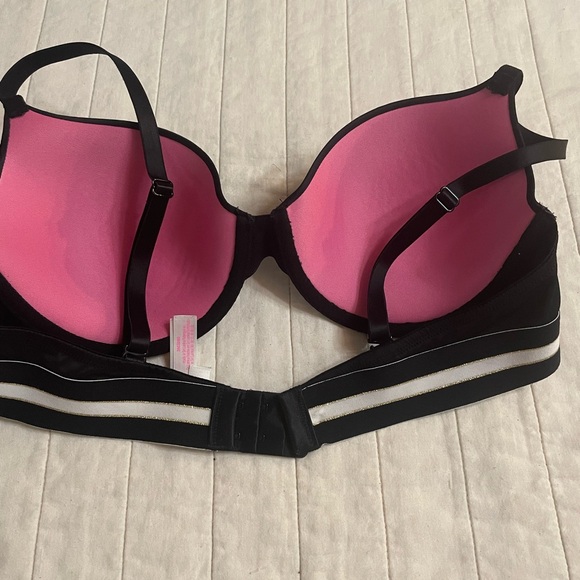 PINK Victoria's Secret Lightly Lined T-Shirt Black Bra 36C - Picture 4 of 11